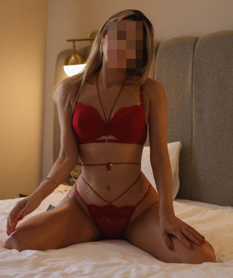 Esenyurt Escort Bayan Gizemle Hayatı Dolu Dolu Yaşayın